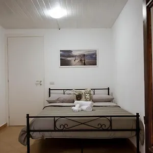 Casa vacanze La Grua House, Castelbuono (Sicily)